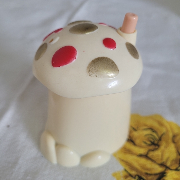 Vintage Mushroom Toothpick Dispenser - Picture 5 of 10